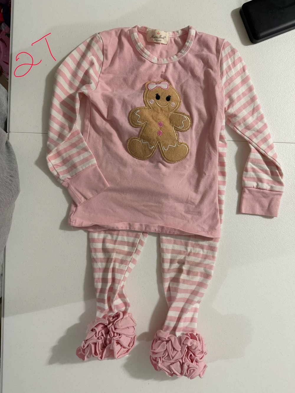 Maggie & Zoe Girls Pink Gingerbread Applique Pajama Set